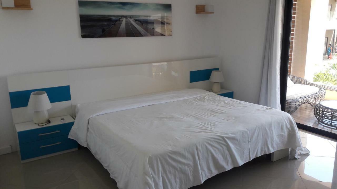 Villazur Flic en Flac Bagian luar foto